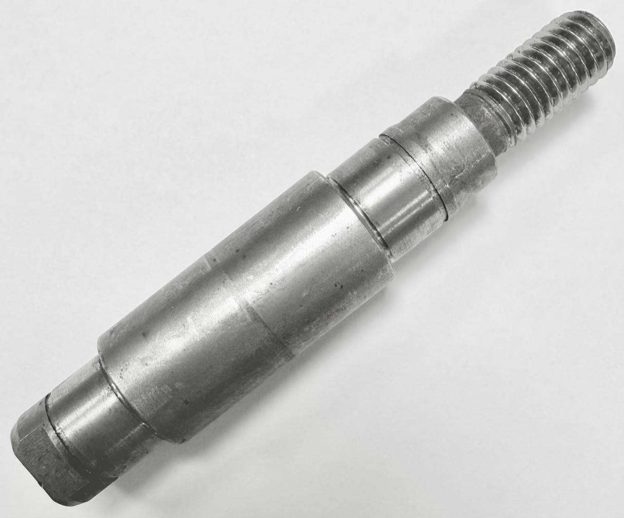 534704 IDLER SHAFT 534704 IDLER SHAFT